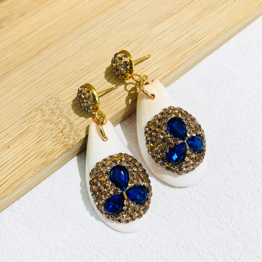 Natural conch shell earrings