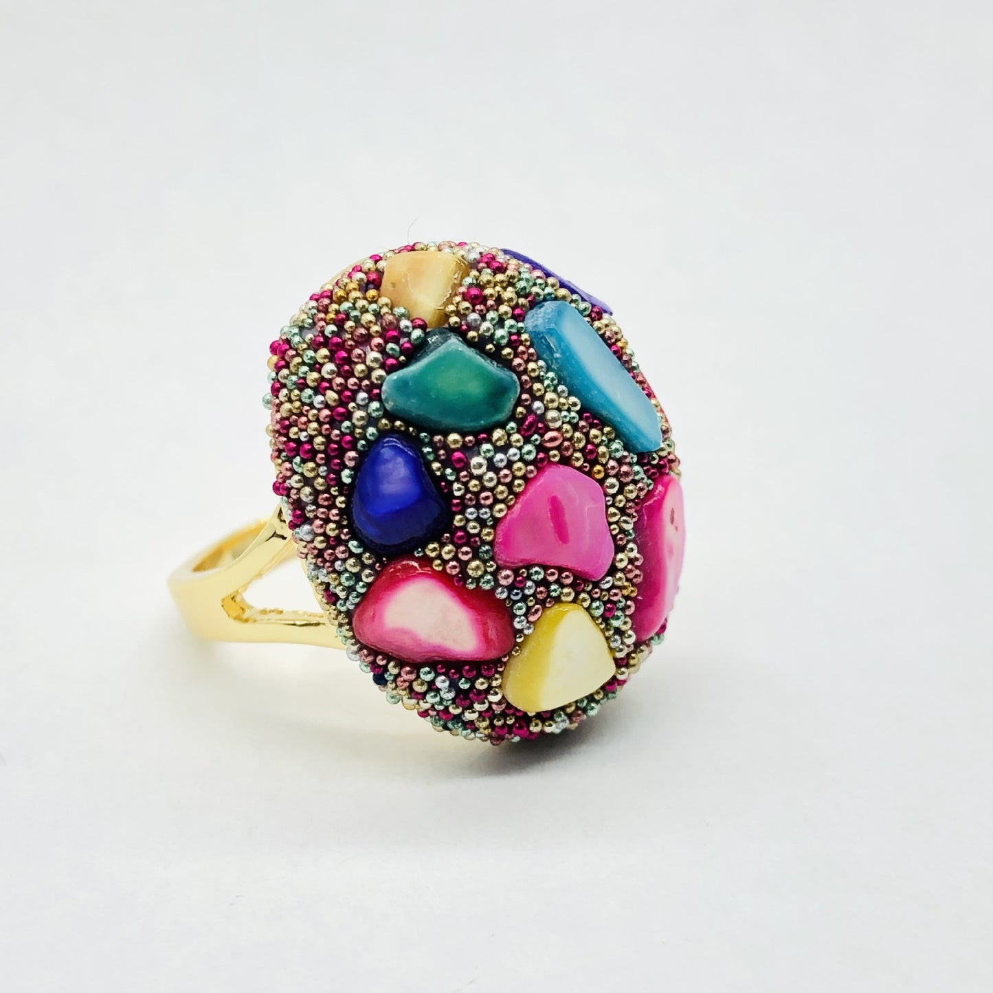 Colorful shell ring
