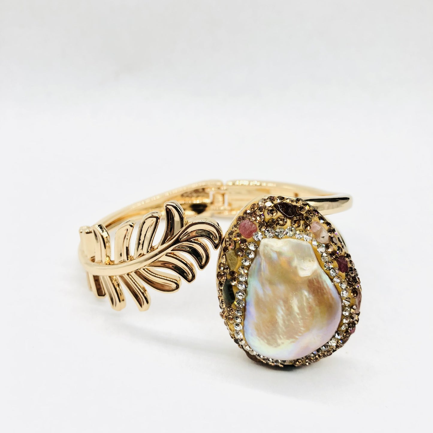 Alien baroque pearl bracelet