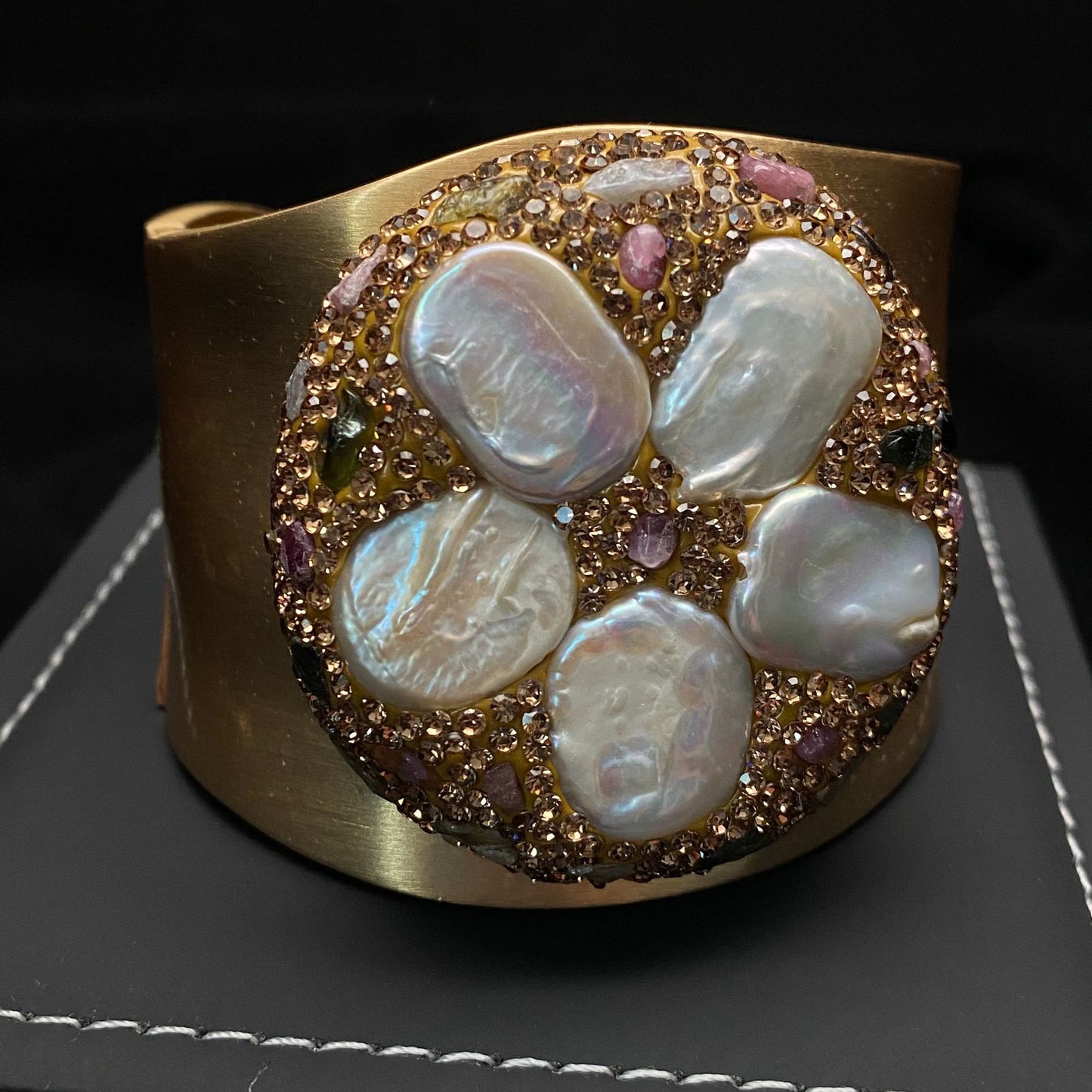 Freshwater baroque pearl bracelet