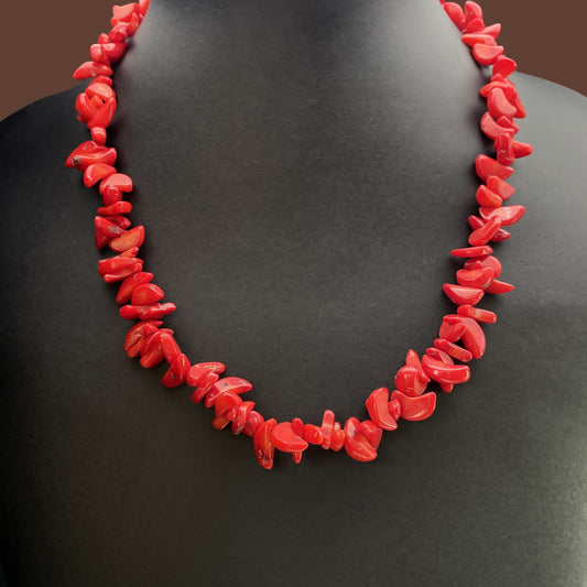 Red coral necklace
